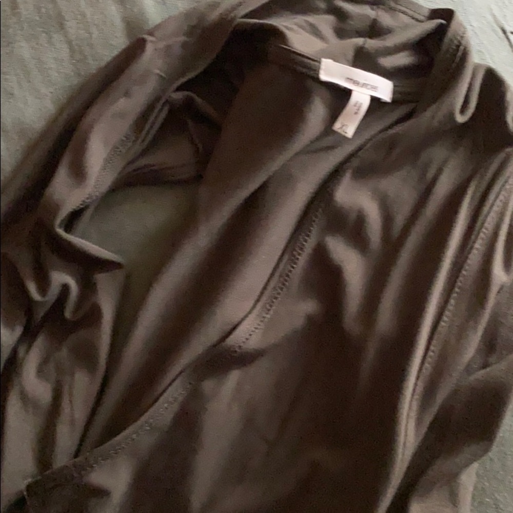 Vest - Picture 2 of 2